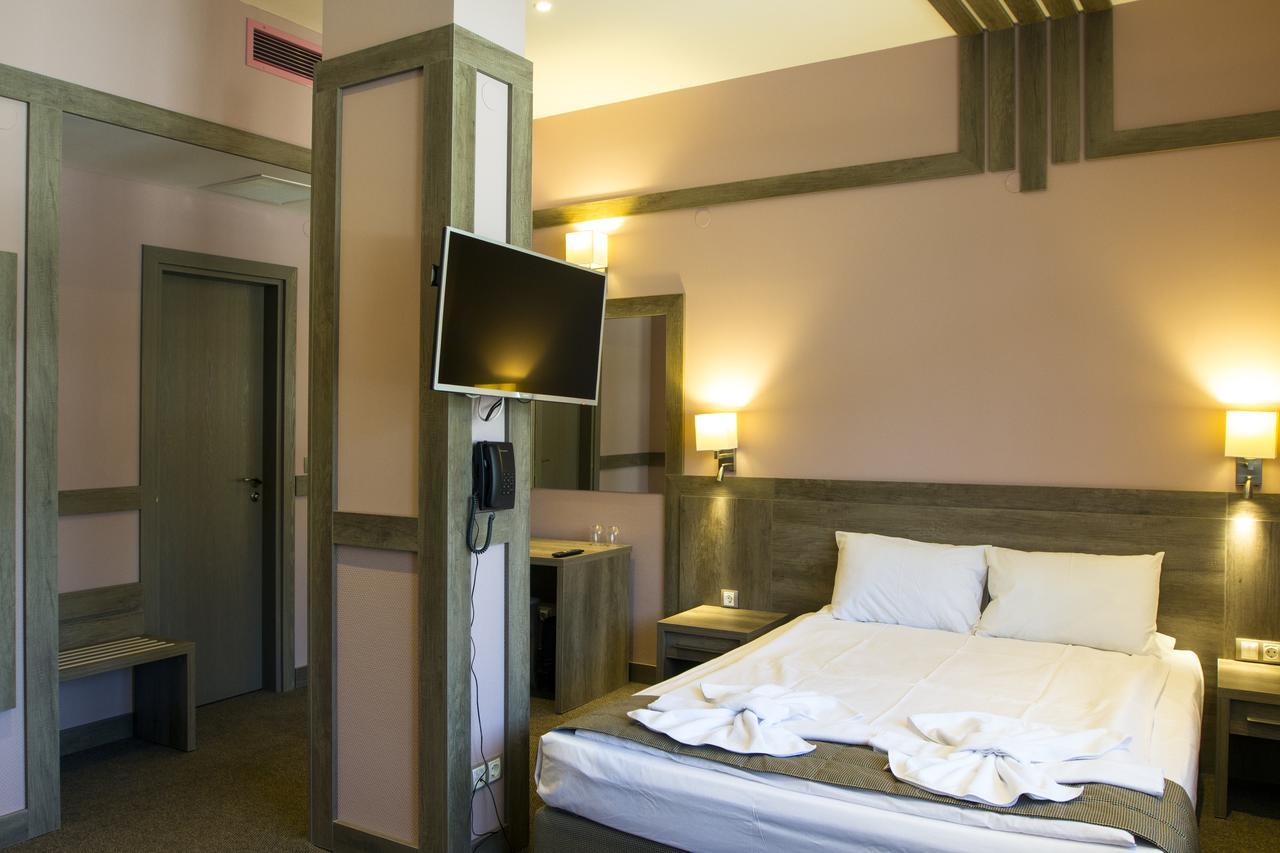Hotel Etropolia Etropole Eksteriør bilde