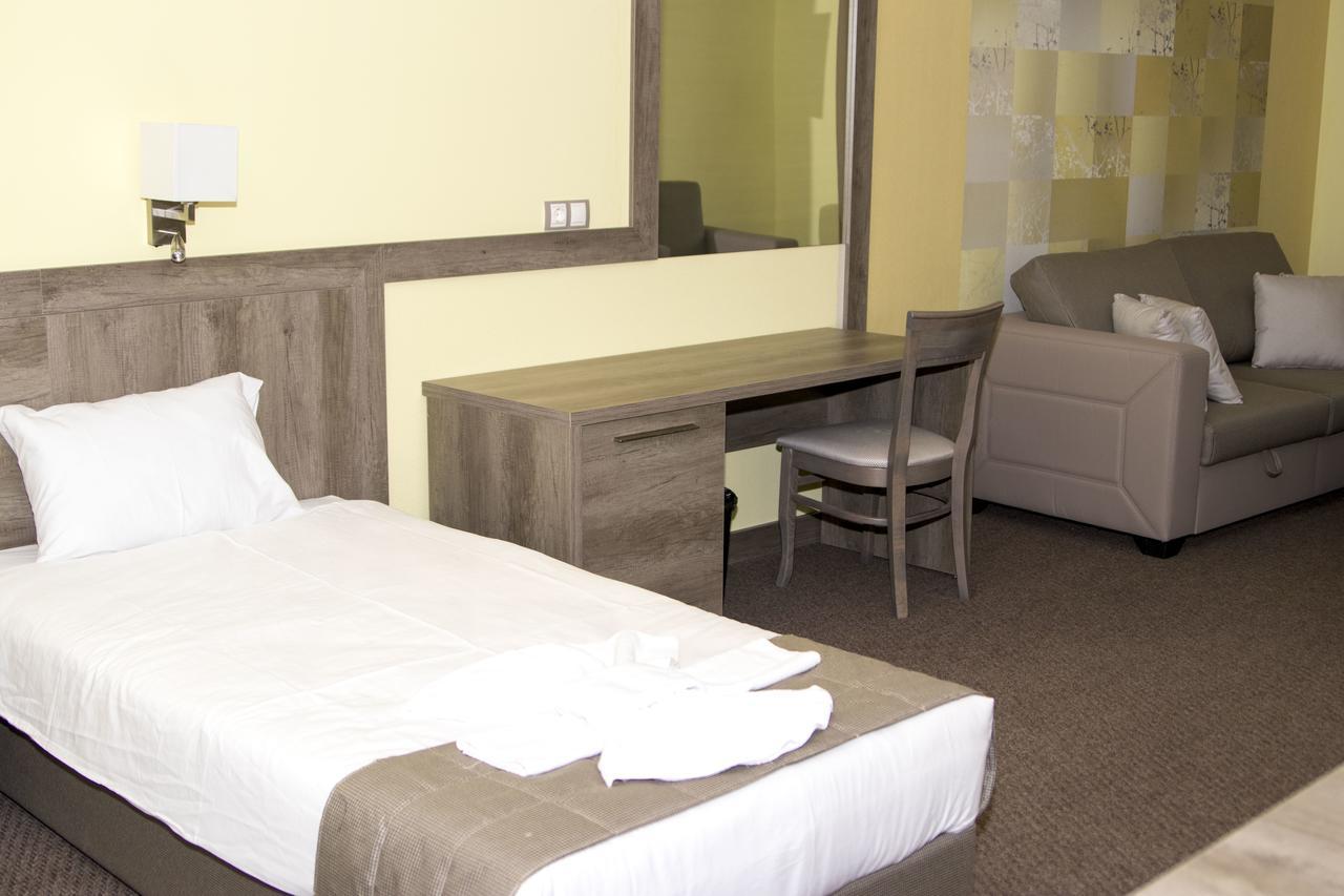 Hotel Etropolia Etropole Eksteriør bilde